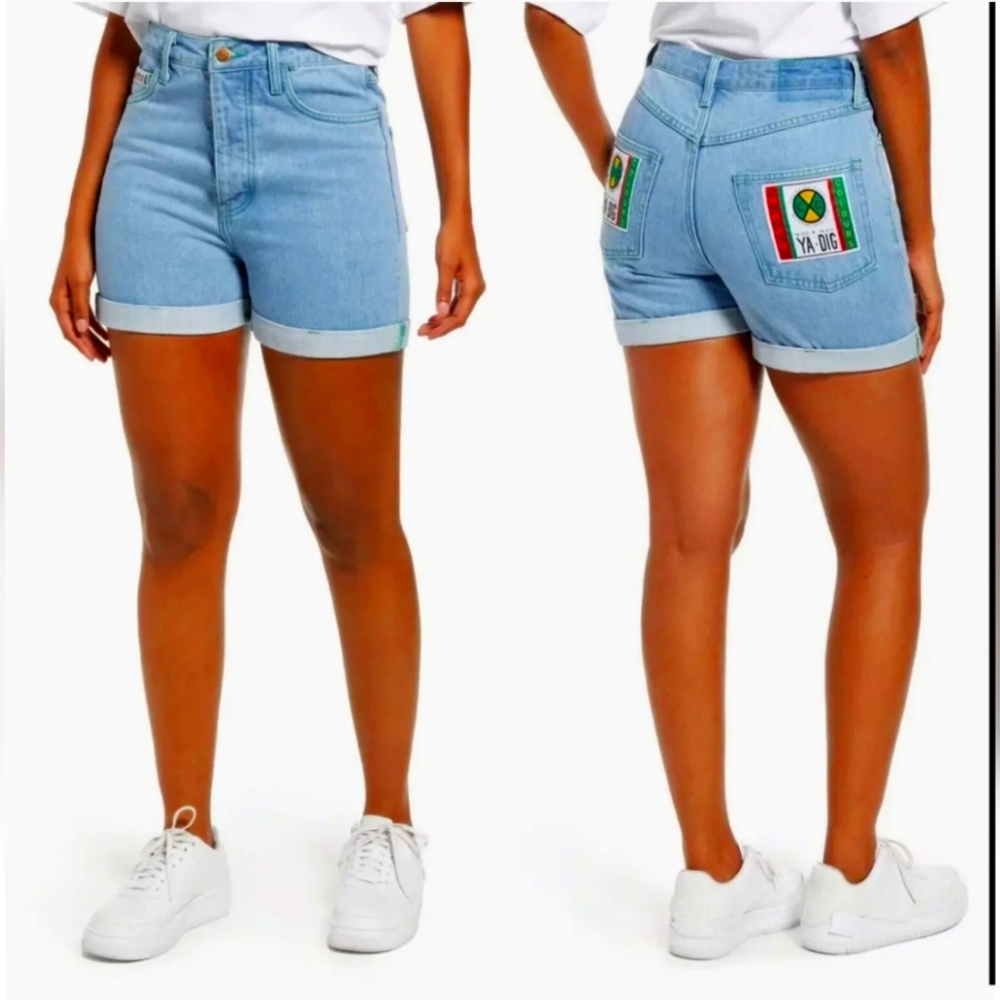 NWT Women's Cross Colours Cuffed Denim Shorts